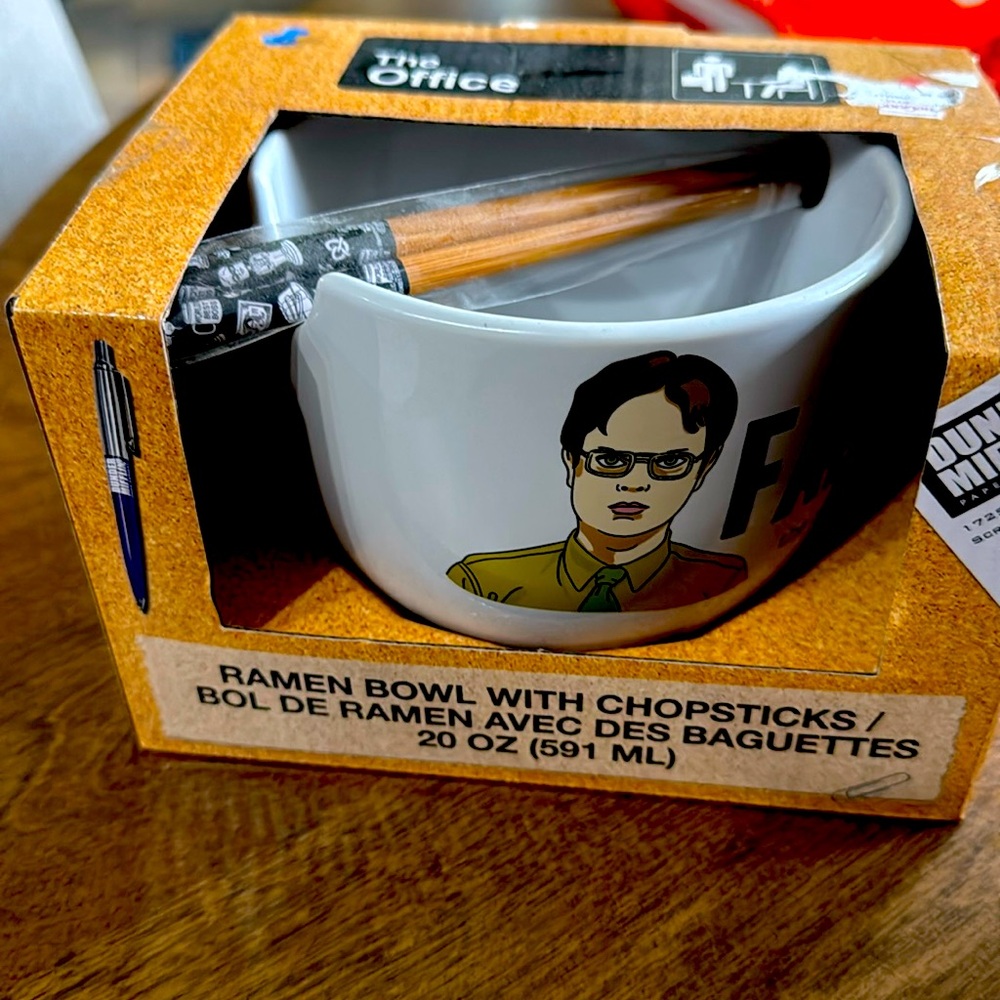 THE OFFICE Dwight Schrute FALSE Ramen Bowl w/ Chopsticks 20oz NEW